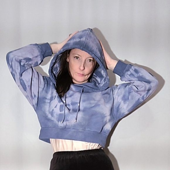 Subtle Indigo - Picture 2 of 5